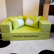 Kép 1/2 - Berry Baby SUNSHINE szivacs kanapéágy, felnőtt méretben: Lime pöttyös (Hello Kitty fantázia díszpárnákkal is kérhető)