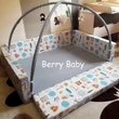 Kép 2/3 - Berry Baby Hempergő magas oldalfalakkal: Szürke pöttyös- dzsungeles