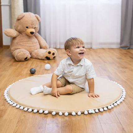 Berry Baby Pompon játszószőnyeg: kávé 